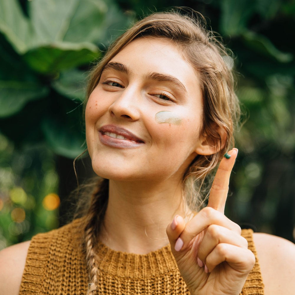 collectionhover - Restore Gel on Finger